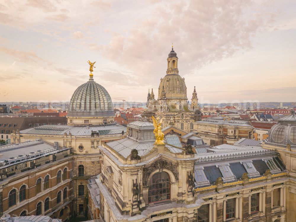 Aerial photograph Dresden - Church building in Frauenkirche Dresden on Neumarkt Old Town- center of downtown in the district Altstadt in Dresden in the state Saxony, Germany