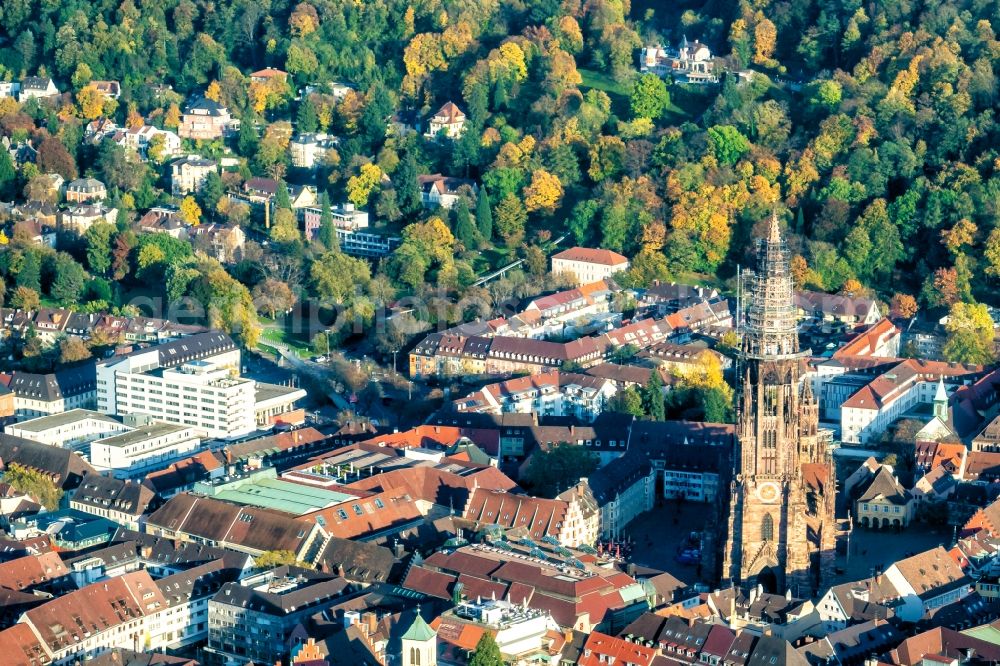 Aerial image Freiburg im Breisgau - Church building of the cathedral of Freiburger Muenster in the district Zentrum in Freiburg im Breisgau in the state Baden-Wurttemberg, Germany