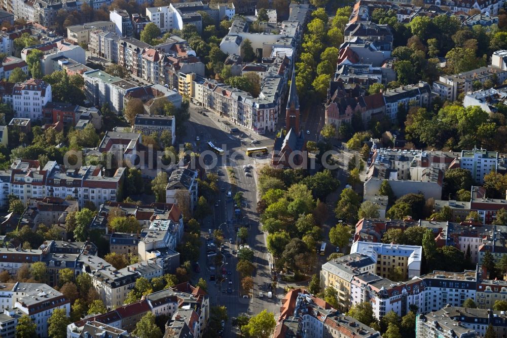 Berlin from the bird's eye view: Church building on Friedrich-Wilhelm-Platz in the district Wilmersdorf in Berlin, Germany