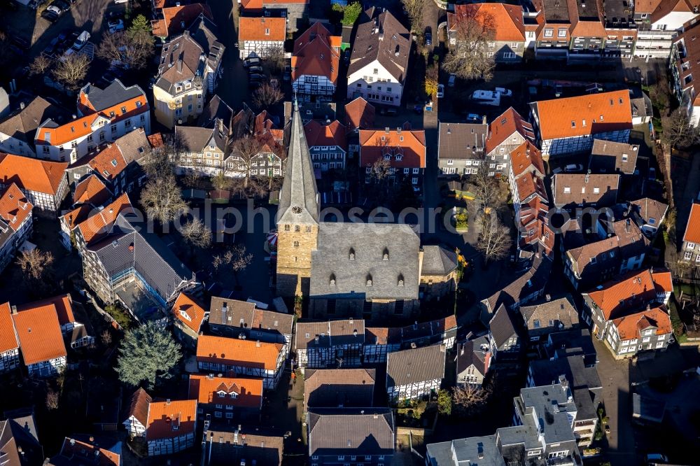 Hattingen from the bird's eye view: Church building in St. Georg Old Town- center of downtown in Hattingen in the state North Rhine-Westphalia, Germany