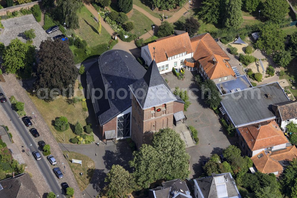 Wassenberg from above - Church building of the Provostship of St. George in the old town center of the city center at Stiftsplatz in Wassenberg in the state of North Rhine-Westphalia, Germany