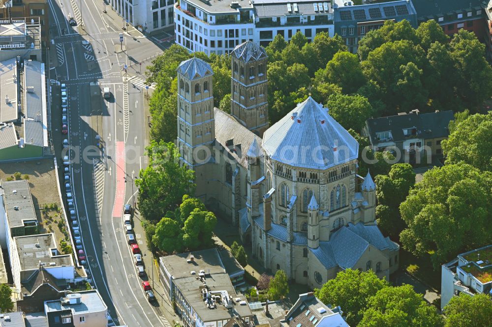 Aerial photograph Köln - Church building in St. Gereon Old Town- center of downtown on street Gereonskloster - Geronshof in the district Innenstadt in Cologne in the state North Rhine-Westphalia, Germany