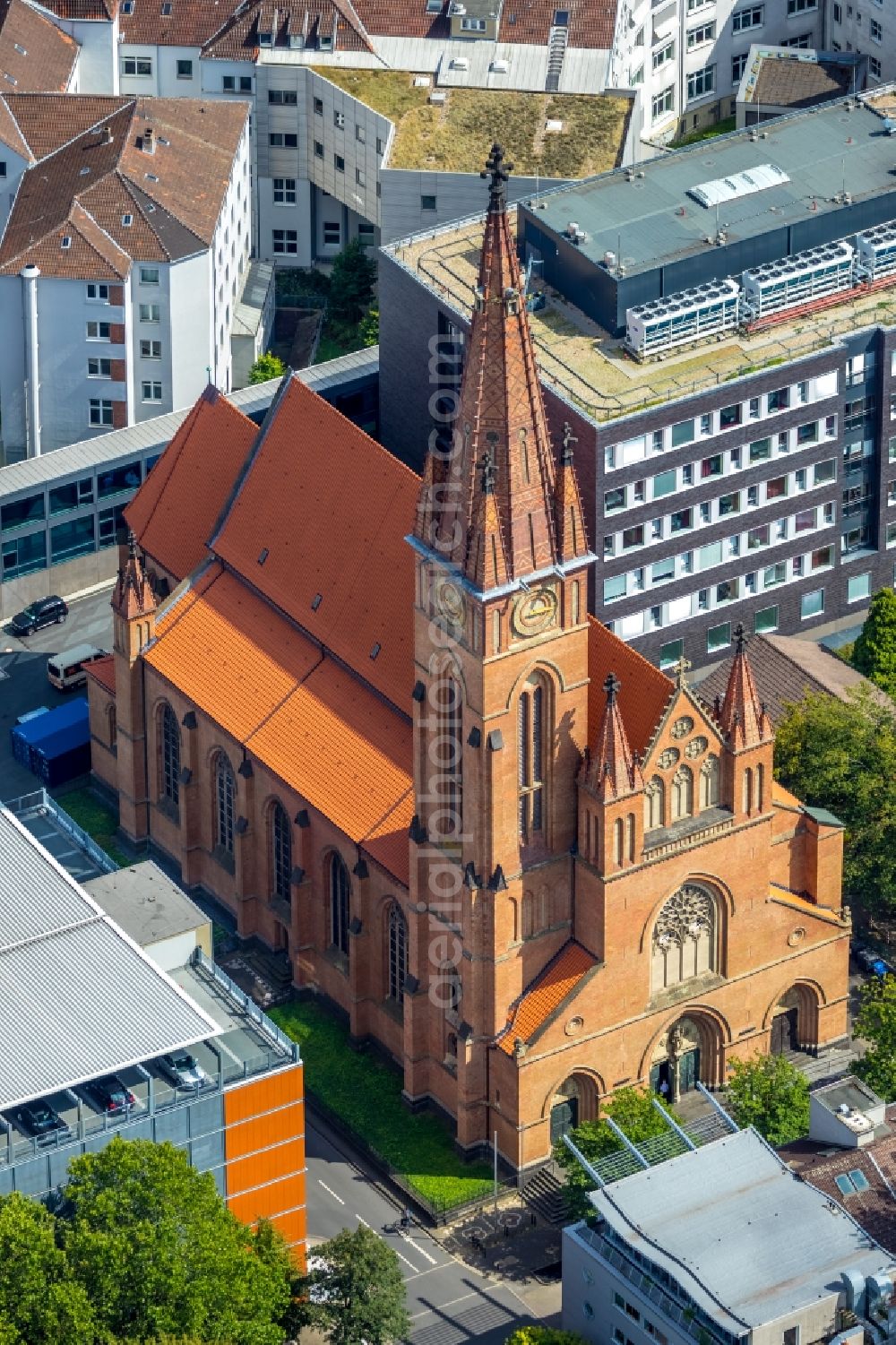 Aerial photograph Dortmund - Church building of the Grabeskirche Liebfrauen on Amalienstrasse in the district Cityring-West in Dortmund in the state North Rhine-Westphalia, Germany