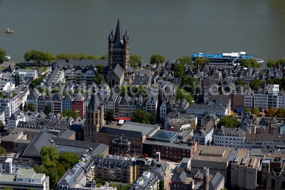 Aerial photograph Köln - Church building Gross St. Martin on the Brigittengaeaeschen in the district Altstadt in Cologne in the state North Rhine-Westphalia, Germany