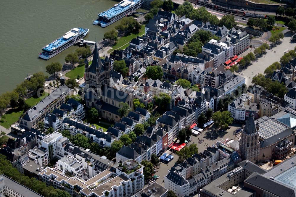 Aerial photograph Köln - Church building Gross St. Martin on the Brigittengaeaeschen in the district Altstadt in Cologne in the state North Rhine-Westphalia, Germany