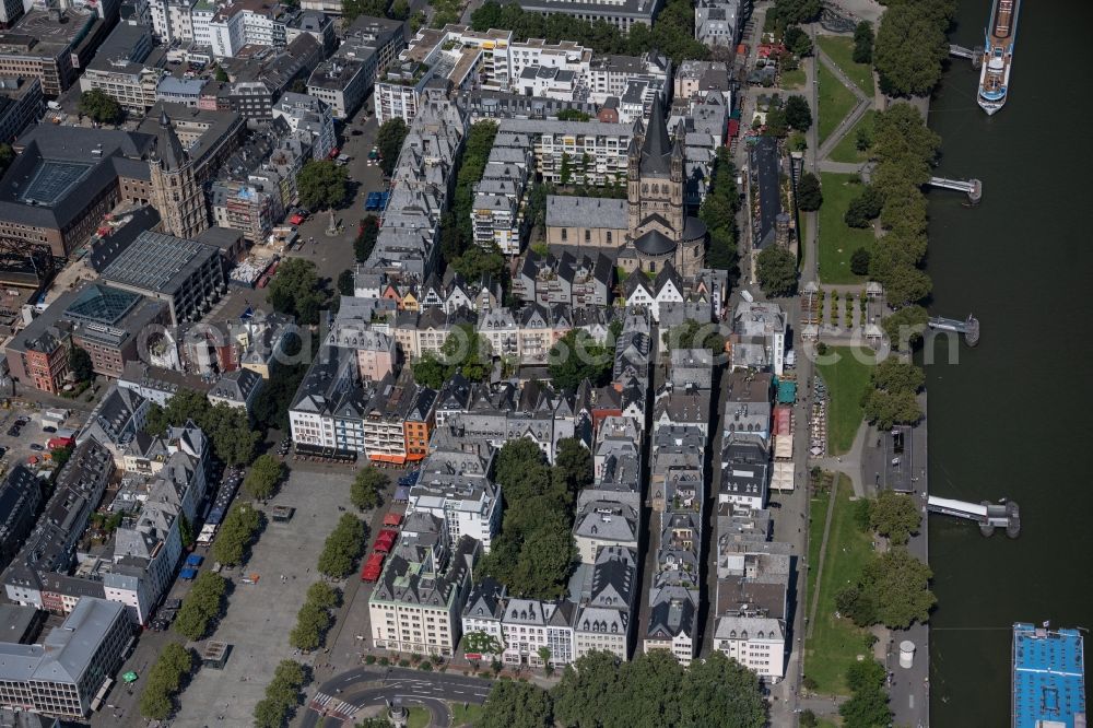 Aerial photograph Köln - Church building Gross St. Martin on the Brigittengaeaeschen in the district Altstadt in Cologne in the state North Rhine-Westphalia, Germany