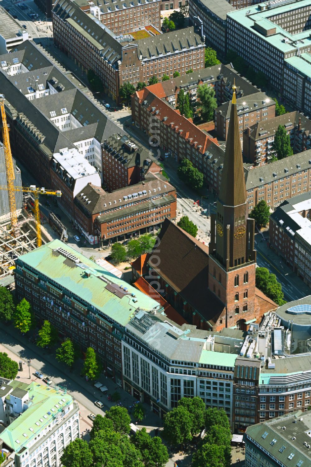 Aerial image Hamburg - Church building Hauptkirche St. Jacobi on Jakobikirchhof in the district Altstadt in Hamburg, Germany