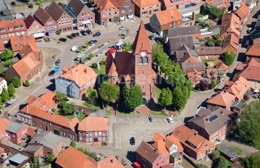 Aerial photograph Dahlenburg - Church building St. Johannis Kirche in Dahlenburg in the state Lower Saxony, Germany