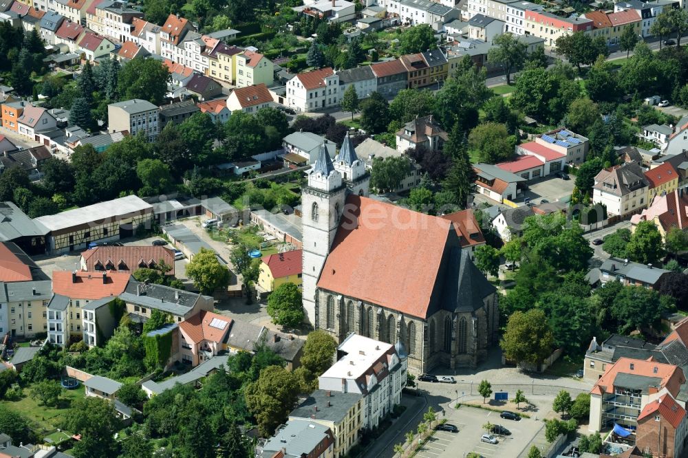 Schönebeck (Elbe) from the bird's eye view: Church building in St. Johannis-Kirche on Kirchstrasse Old Town- center of downtown in Schoenebeck (Elbe) in the state Saxony-Anhalt, Germany