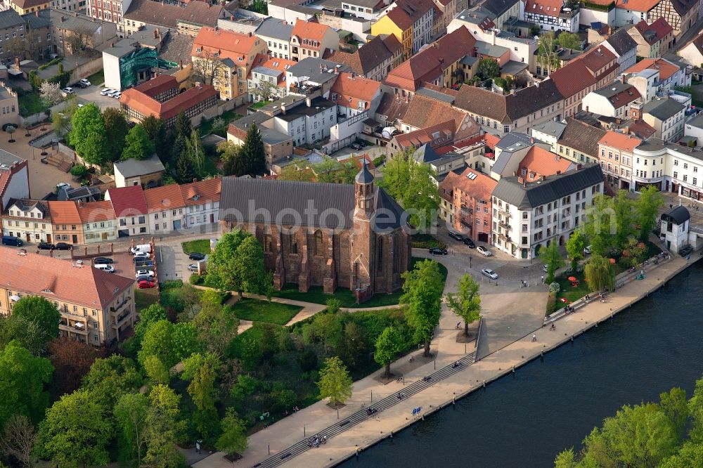 Aerial photograph Brandenburg an der Havel - Church building Johanniskirche in Brandenburg an der Havel in the state Brandenburg, Germany