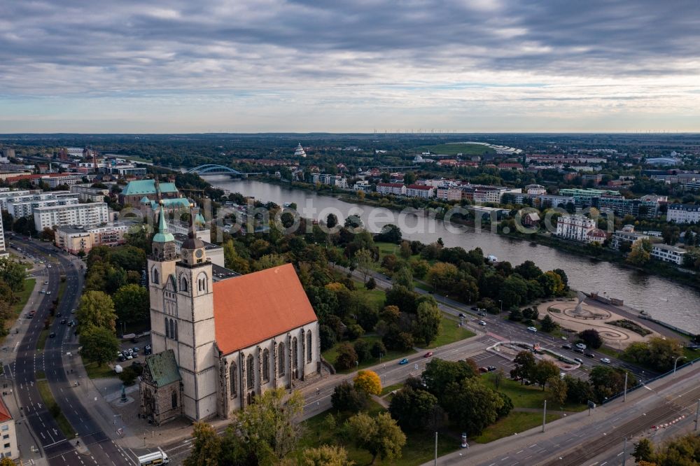 Aerial photograph Magdeburg - Church building Johanniskirche on Johannisbergstrasse in the district Altstadt in Magdeburg in the state Saxony-Anhalt