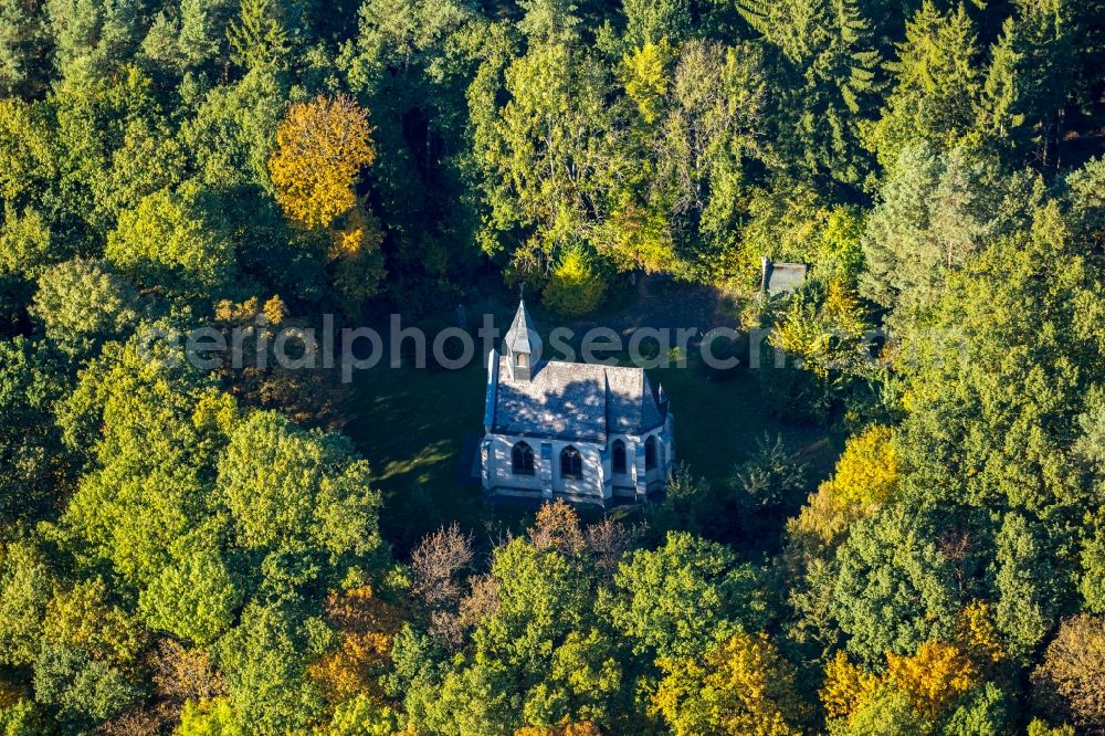 Aerial photograph Netphen - Churches building the chapel Kreuzkapelle Netphen on mountain Kreuzberg in Netphen in the state North Rhine-Westphalia