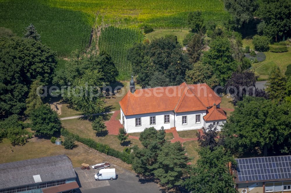 Wadersloh from the bird's eye view: Churches building the chapel St. Georg-Kapelle on Goettinger Breede in Wadersloh in the state North Rhine-Westphalia, Germany