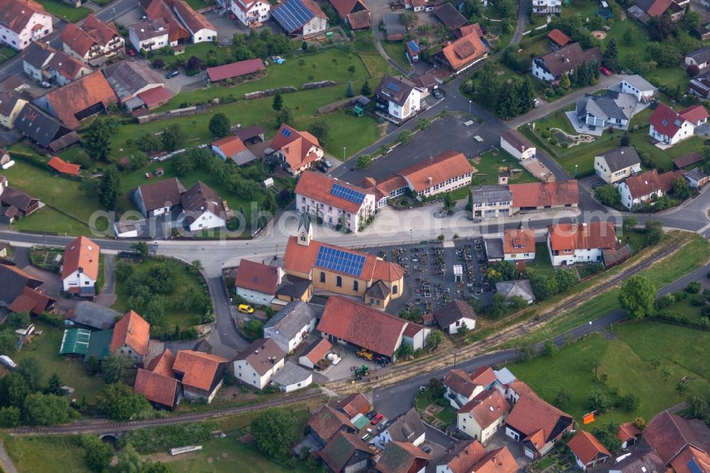 Riedenberg from the bird's eye view: Church building roman-cath. church St. Martin in Riedenberg in the state Bavaria, Germany