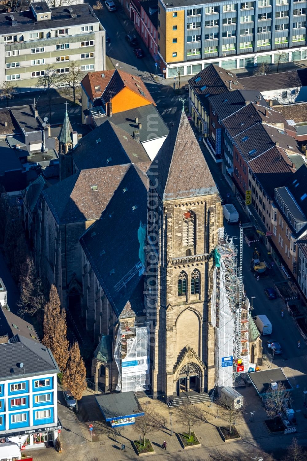 Oberhausen from the bird's eye view: Church building Katholische Kirche on Altmarkt in Oberhausen in the state North Rhine-Westphalia, Germany