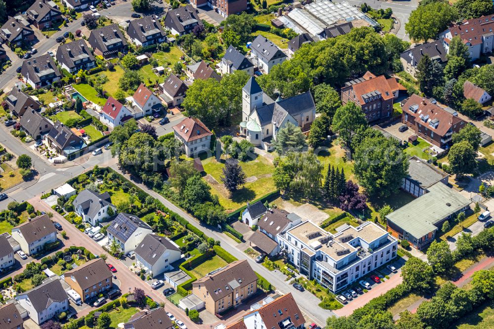 Castrop-Rauxel from the bird's eye view: Church building Katholische Kirche Hl. Schutzengel on street Hubertusstrasse in the district Frohlinde in Castrop-Rauxel at Ruhrgebiet in the state North Rhine-Westphalia, Germany