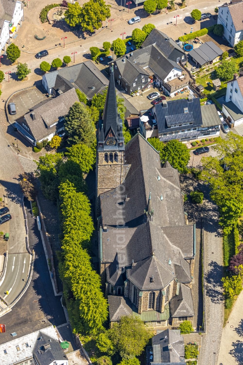 Altenhundem from above - Church building Katholische Pfarrkirche St. Agatha on Sandstrasse in Altenhundem in the state North Rhine-Westphalia, Germany