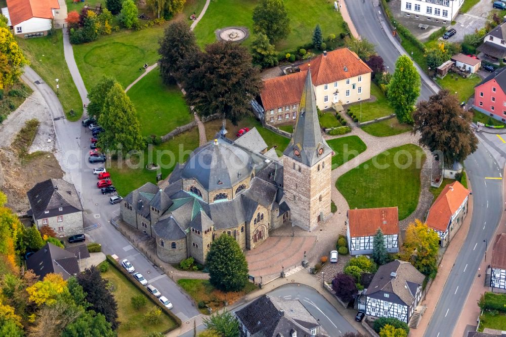 Aerial photograph Balve - Church building of Katholische Pfarrkirche St. Blasius in Balve in the state North Rhine-Westphalia, Germany