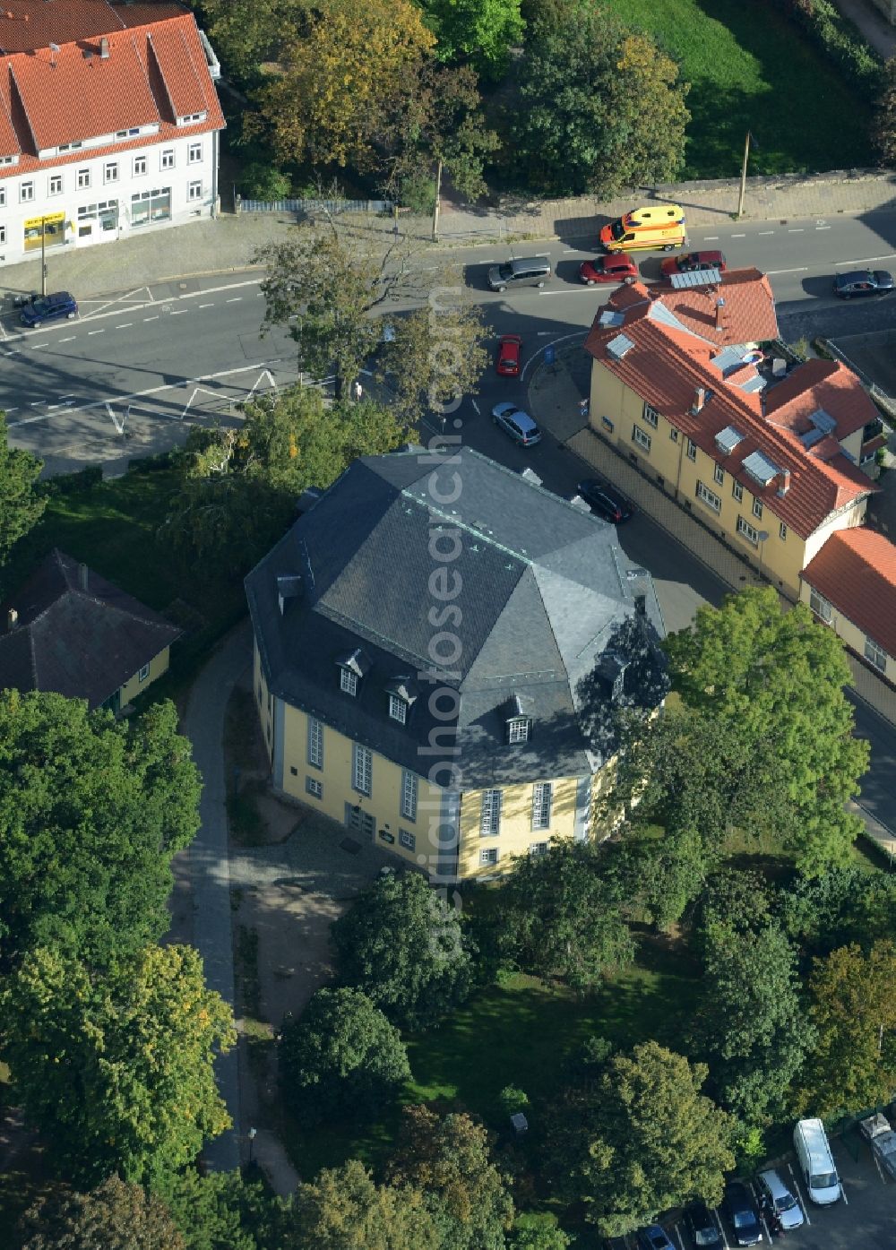 Arnstadt from above - Church building Catholic parish church of the Ascension ( formerly Gottesackerkirche ) on Krappgartenstrasse in Arnstadt in the state Thuringia