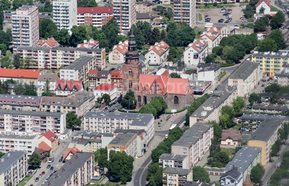 Gryfino from the bird's eye view: Church building katholische Pfarrkirche Mariae Geburt in Gryfino in West Pomerania, Poland