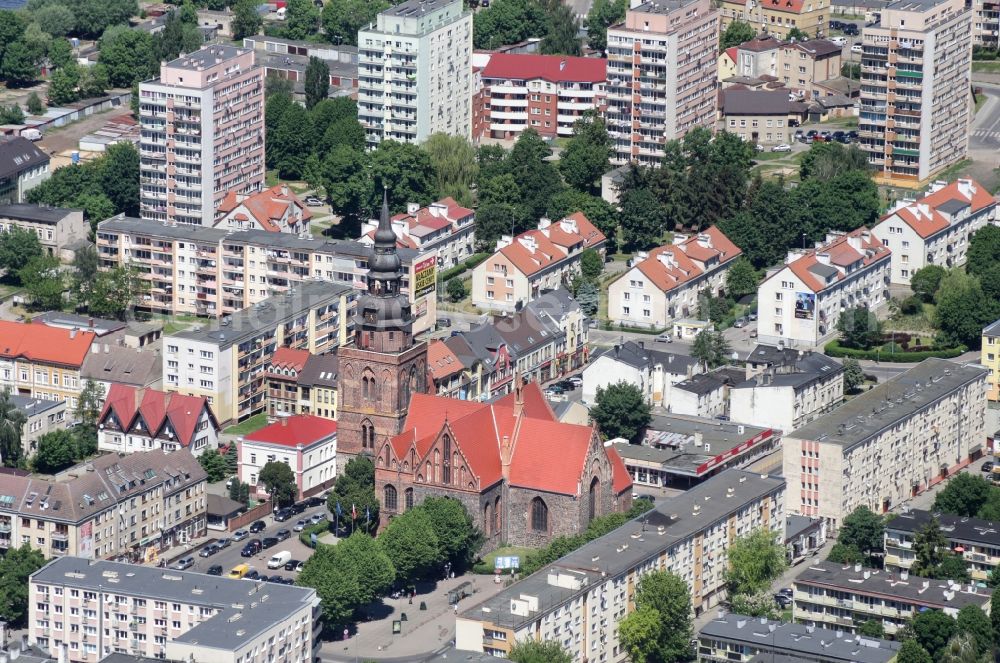 Aerial image Gryfino - Church building katholische Pfarrkirche Mariae Geburt in Gryfino in West Pomerania, Poland