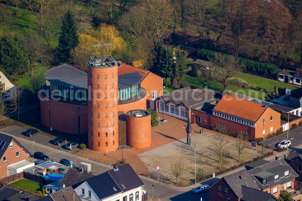 Neukirchen-Vluyn from the bird's eye view: Church building of the Catholic St. Anthony Church in Neukirchen in North Rhine-Westphalia