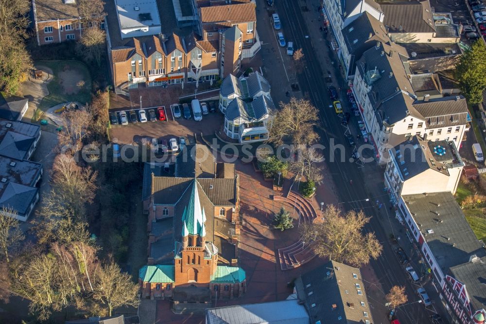 Bochum from above - Church building of the Catholic church dear women in the district lime-trees in Bochum in the federal state North Rhine-Westphalia