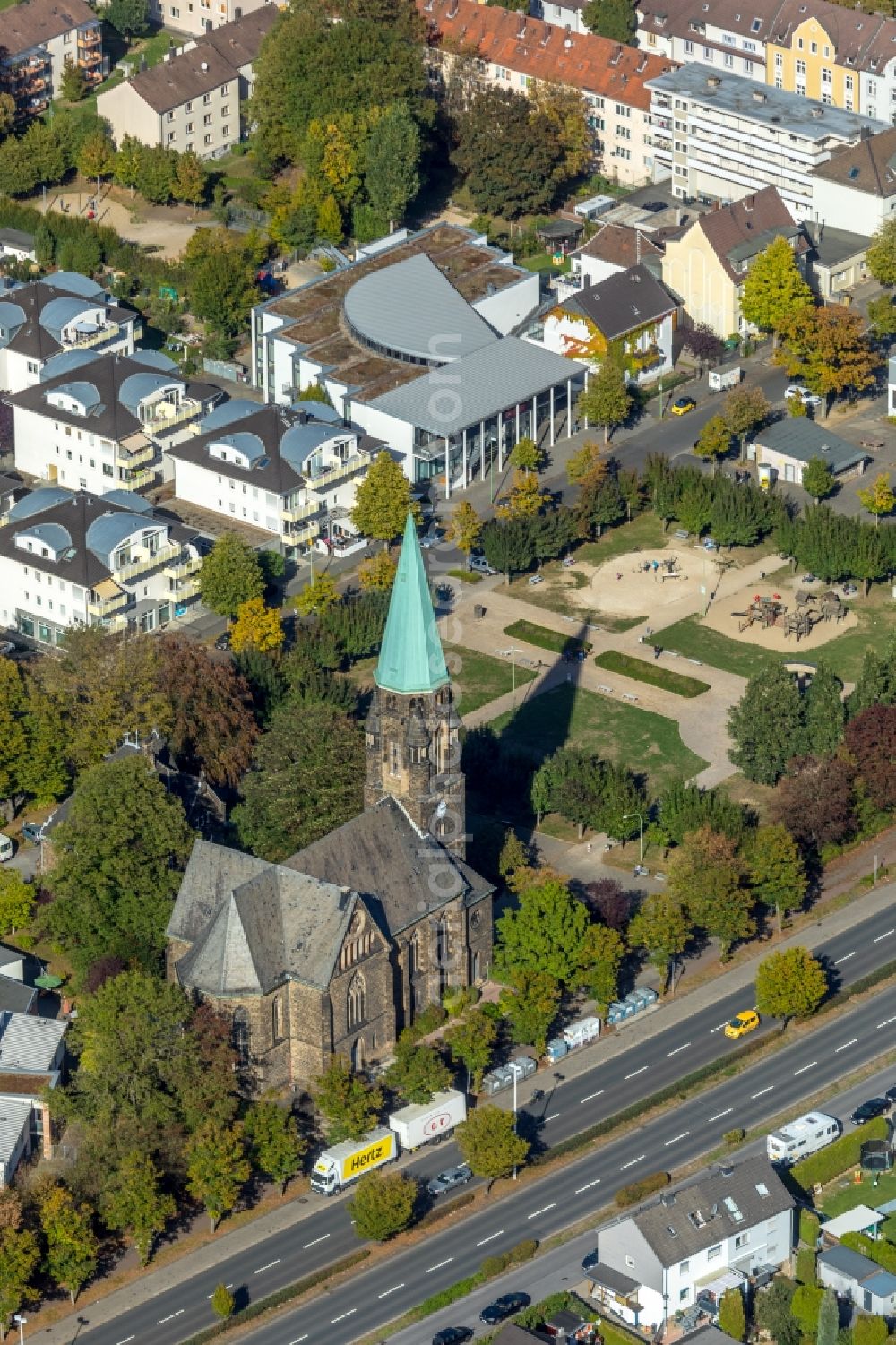 Hagen from above - Church building of the katholischen Kirche Liebfrauenkirche in Hagen in the state North Rhine-Westphalia, Germany