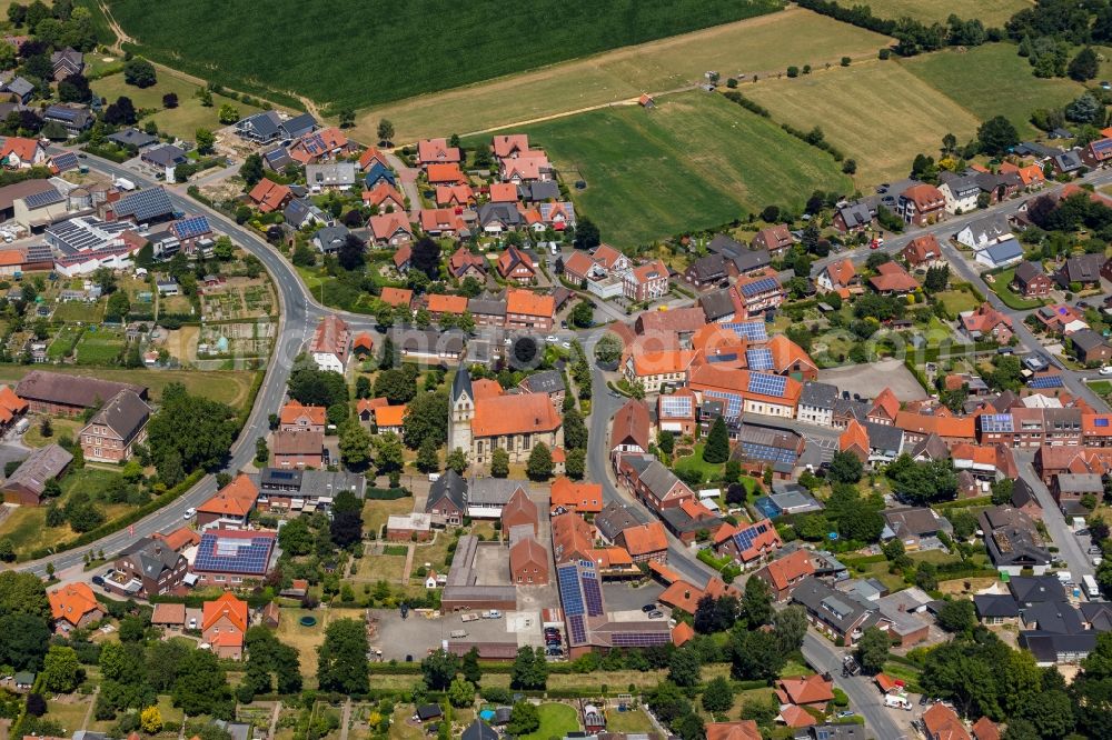 Aerial image Hoetmar - Church building katholischen Kirche Sankt Lambertus in Hoetmar in the state North Rhine-Westphalia, Germany