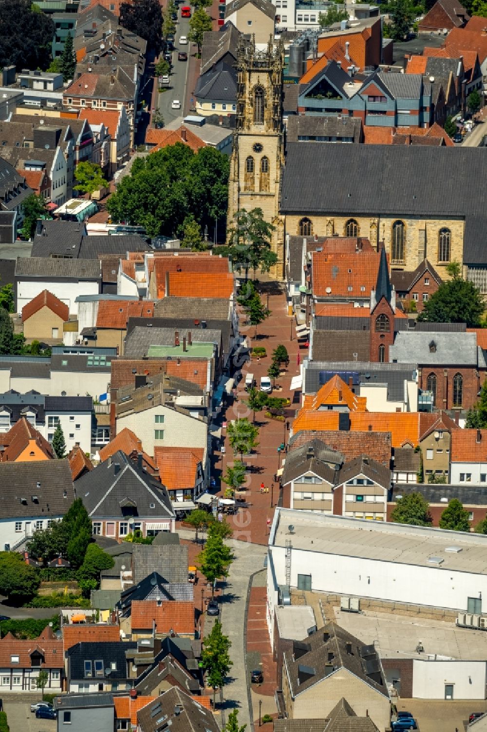 Oelde from above - Church building of the Catholic St. John's Church in the old town centre of the city centre in Oelde in the federal state of North Rhine-Westphalia, Germany