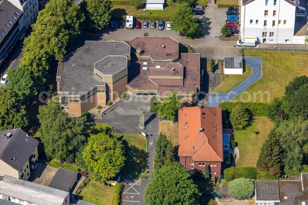 Aerial photograph Dortmund - Church building of Katholisches Pfarramt St. Aloysius on street Altenderner Strasse in the district Derne in Dortmund at Ruhrgebiet in the state North Rhine-Westphalia, Germany