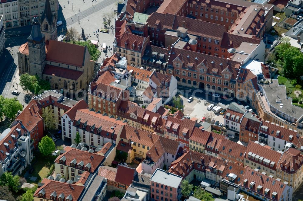 Aerial image Erfurt - church building in Kaufmannskirche Old Town- center of downtown in the district Altstadt in Erfurt in the state Thuringia, Germany