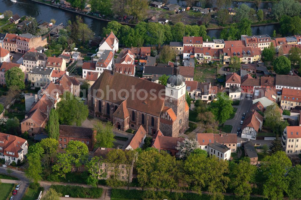 Brandenburg an der Havel from above - Church building Kirche St.-Gotthardt on place Gotthardtkirchplatz in Brandenburg an der Havel in the state Brandenburg, Germany