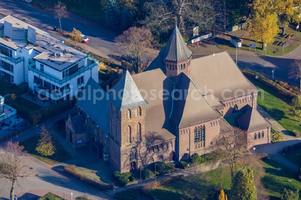 Dinslaken from above - Church building Kirche St. Johannes Auf of Brey in Dinslaken in the state North Rhine-Westphalia, Germany