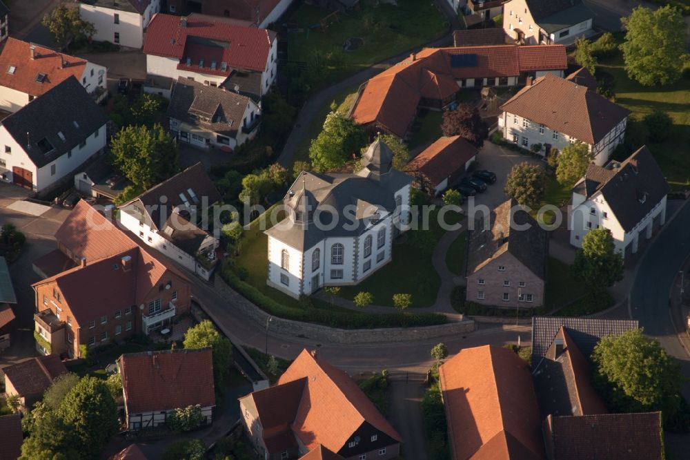 Aerial photograph Hehlen - Church building in the village of in the district Daspe in Hehlen in the state Lower Saxony, Germany