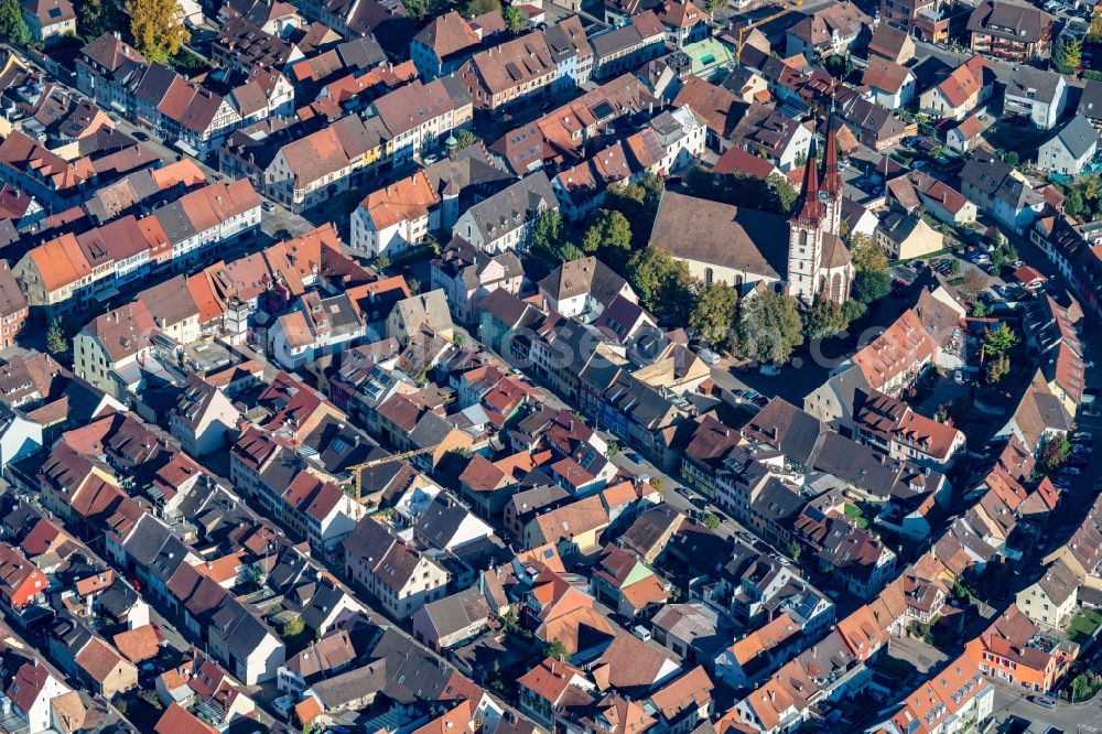 Kenzingen from the bird's eye view: Church building in on Kirchplatz Old Town- center of downtown in Kenzingen in the state Baden-Wurttemberg, Germany