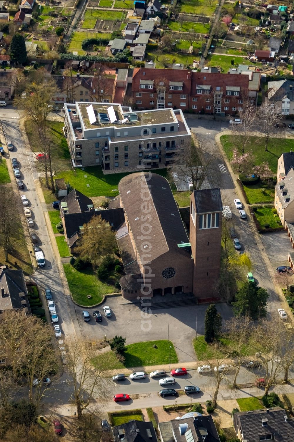 Aerial photograph Bochum - Church building Kolumbarium St.Pius in Bochum in the state North Rhine-Westphalia, Germany