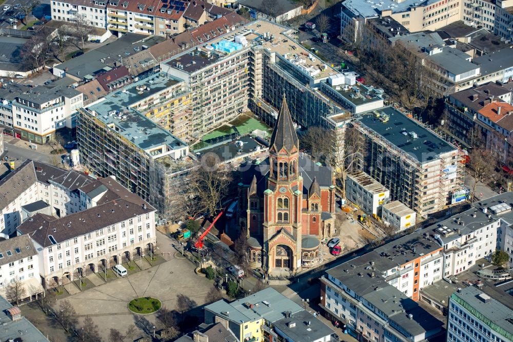 Aerial image Essen - Church building Kreuzeskirche in Essen in the state North Rhine-Westphalia