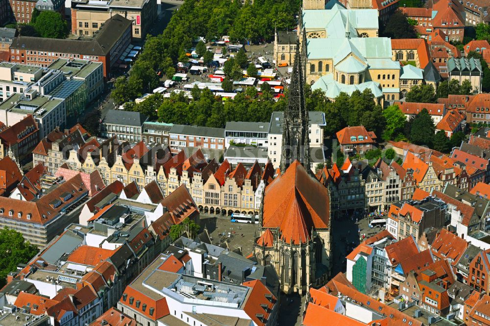 Münster-Altstadt from above - Church building in St. Lonberti-Kirche on Place Lambertikirchplatz on Old Town- center of downtown in Muenster in the state North Rhine-Westphalia, Germany