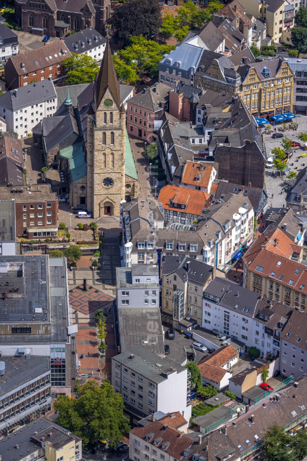 Aerial image Castrop-Rauxel - Church building St. Lambertus on place Lambertusplatz in Castrop-Rauxel at Ruhrgebiet in the state North Rhine-Westphalia, Germany