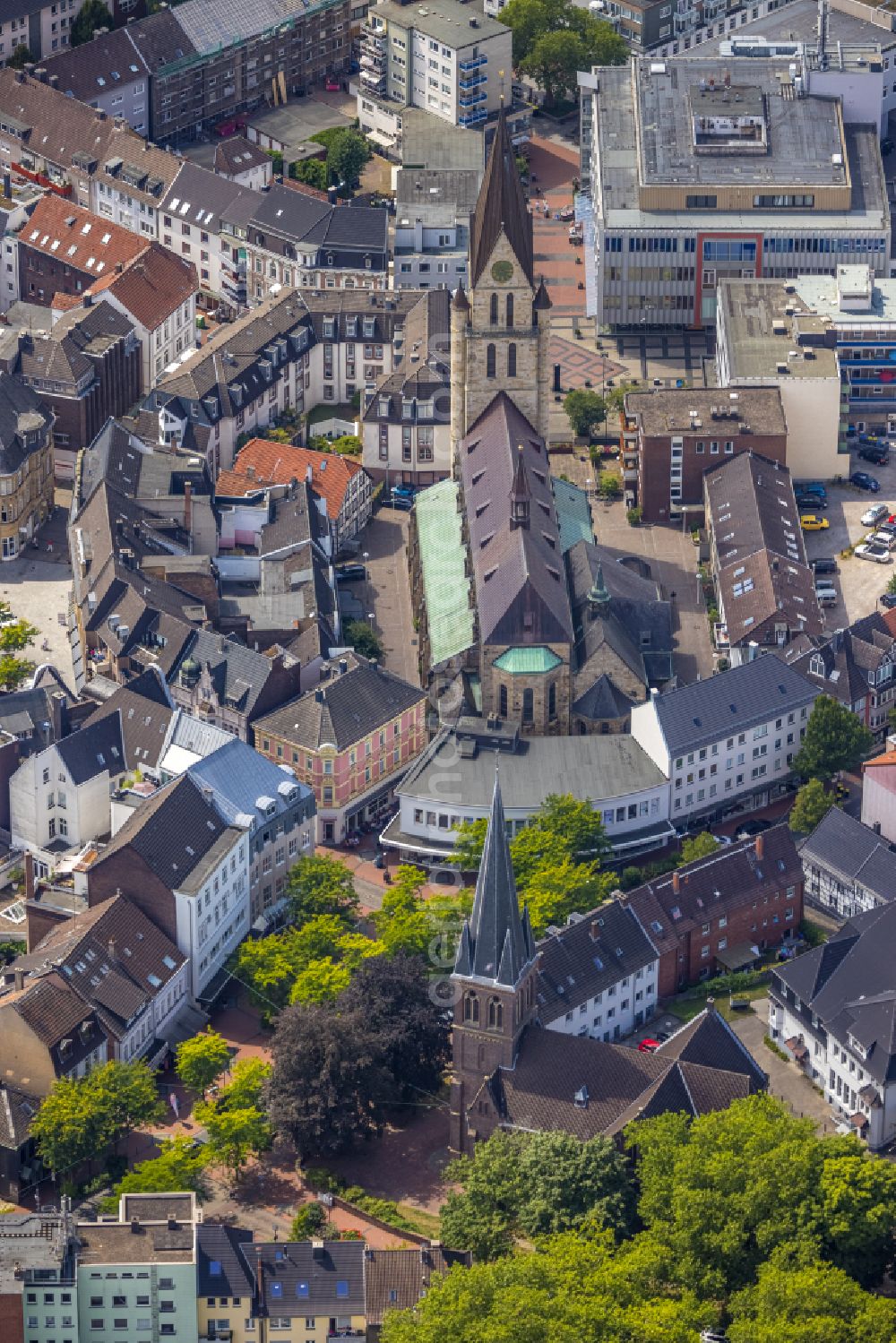 Castrop-Rauxel from the bird's eye view: Church building St. Lambertus on place Lambertusplatz in Castrop-Rauxel at Ruhrgebiet in the state North Rhine-Westphalia, Germany