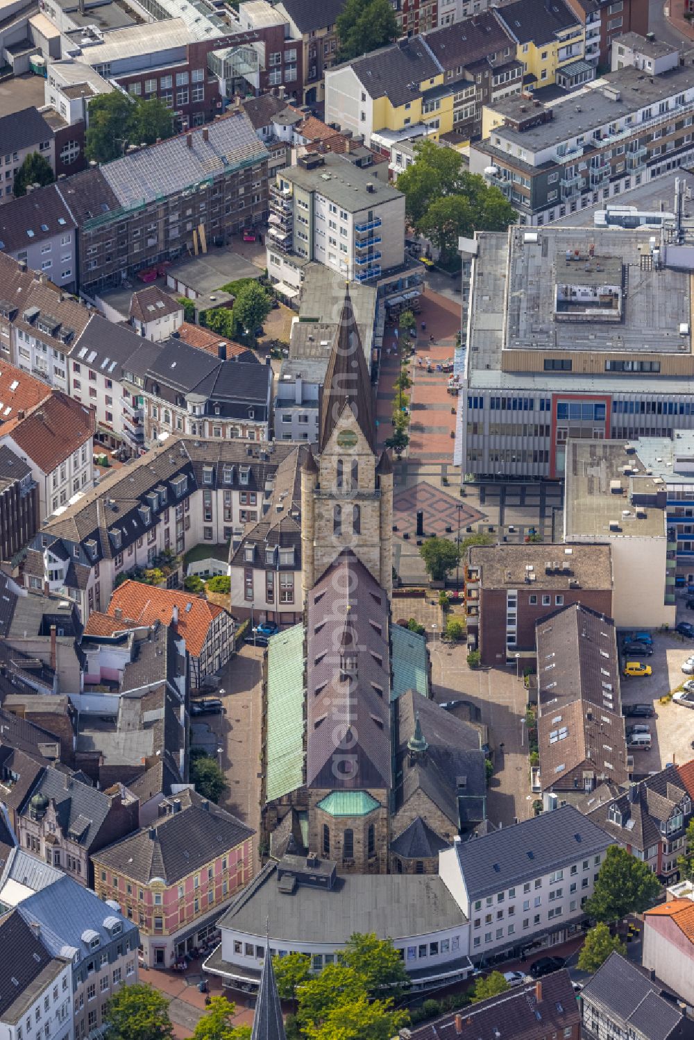 Aerial image Castrop-Rauxel - Church building St. Lambertus on place Lambertusplatz in Castrop-Rauxel at Ruhrgebiet in the state North Rhine-Westphalia, Germany