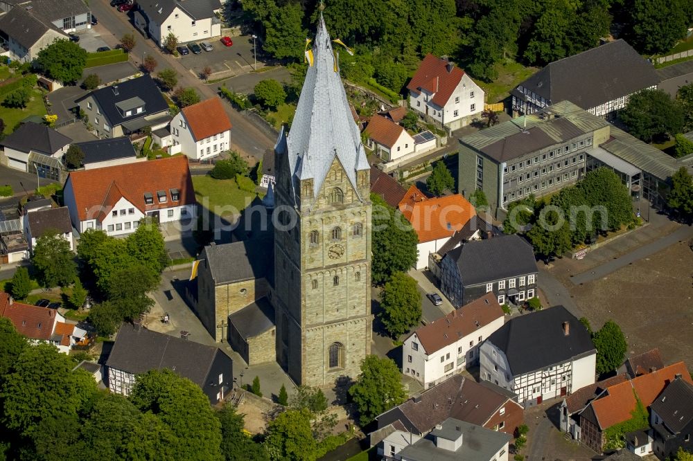 Aerial photograph Erwitte - Church building St. Laurentius in the village of in Erwitte in the state North Rhine-Westphalia