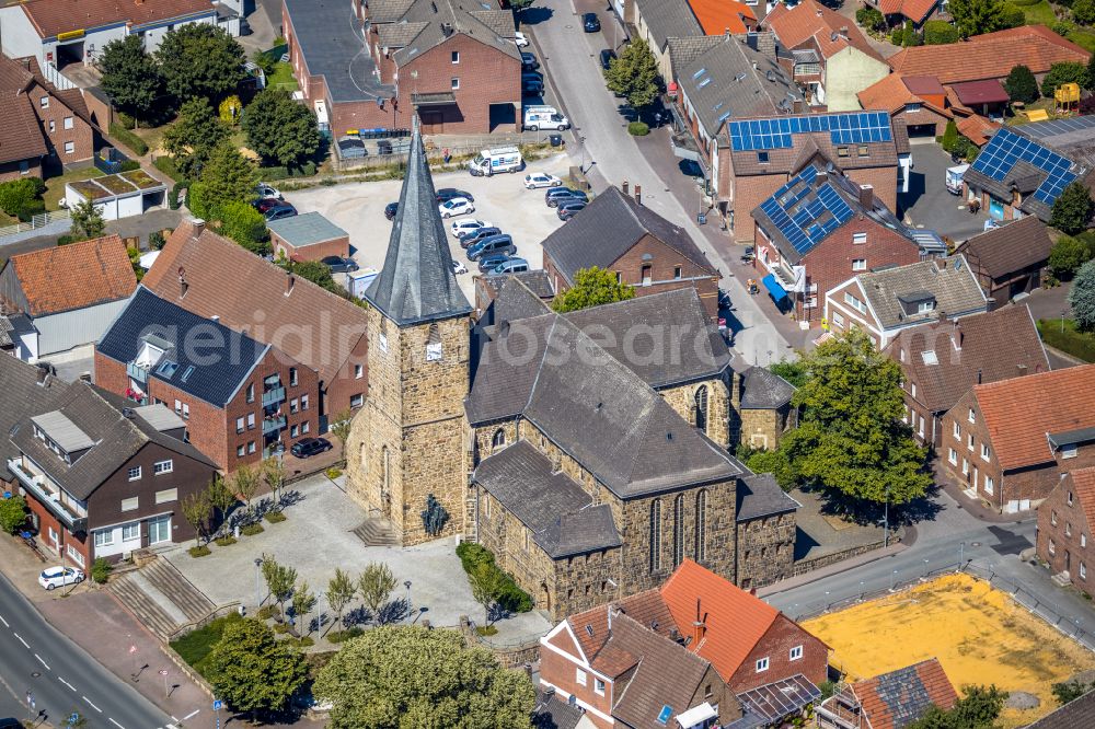 Lembeck from above - Church building St. Laurentius on street Schulstrasse in Lembeck at Ruhrgebiet in the state North Rhine-Westphalia, Germany