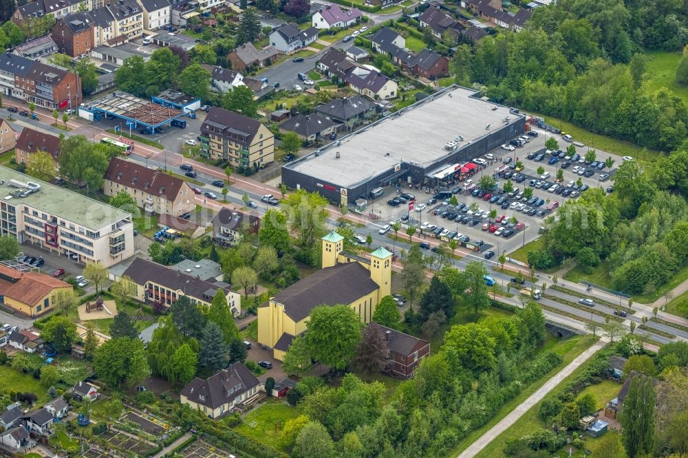 Gladbeck from above - Church building St. Marien on Horster Strasse in Gladbeck at Ruhrgebiet in the state North Rhine-Westphalia, Germany