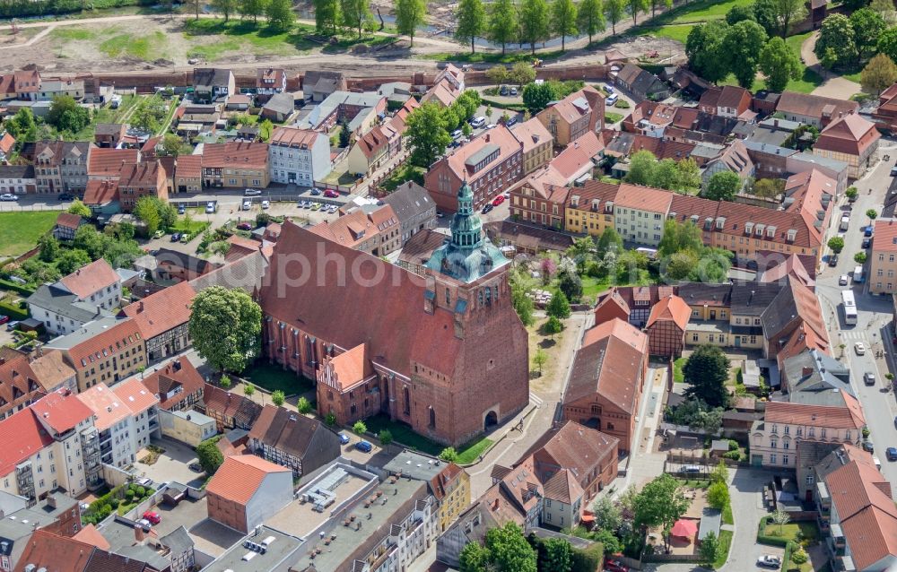 Aerial image Wittstock/Dosse - Church building St. Marien Kirche in Wittstock/Dosse in the state Brandenburg, Germany