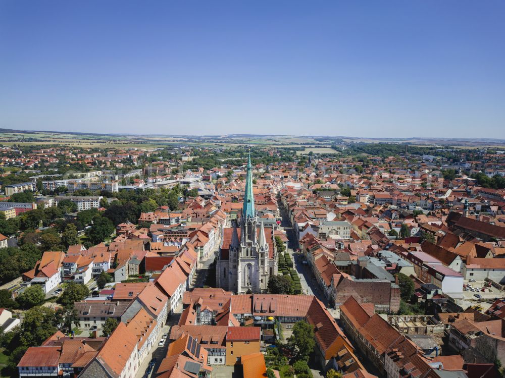 Aerial image Mühlhausen - Church building in of Marienkirche Old Town- center of downtown in Muehlhausen in the state Thuringia, Germany