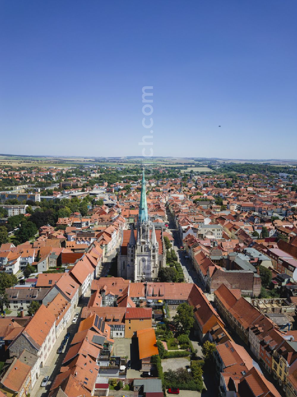 Aerial photograph Mühlhausen - Church building in of Marienkirche Old Town- center of downtown in Muehlhausen in the state Thuringia, Germany