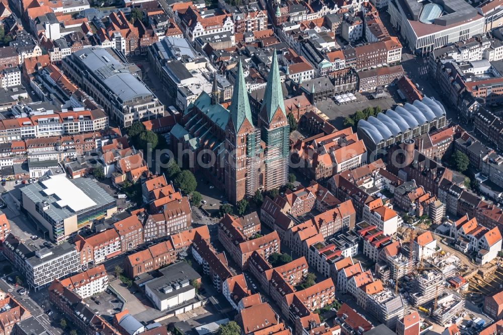 Aerial image Lübeck - Marienkirche on Marienkirchhof Old Town- center of downtown in Luebeck in the state Schleswig-Holstein