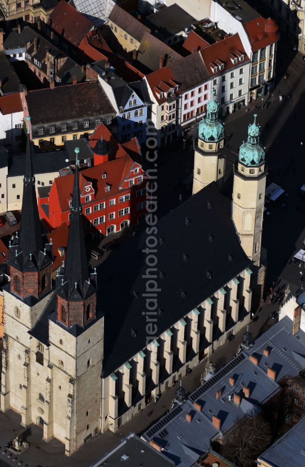 Aerial photograph Halle (Saale) - Church building in Marktkirche Unser lieben Frauen Old Town- center of downtown in the district Mitte in Halle (Saale) in the state Saxony-Anhalt